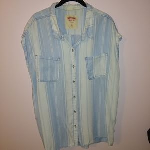 Muscle Cut Button Down Shirt